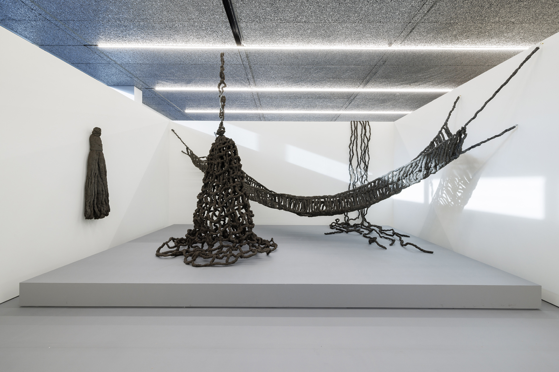 Милан 2024: большая ретроспектива Пино Паскали в Fondazione Prada